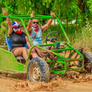Aventura en Buggy Punta Cana: Cenote - Playa Macao y Degustacion de Mamajuana