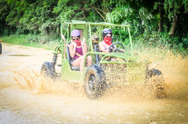 Aventura en Buggy Punta Cana: Cenote - Playa Macao y Degustacion de Mamajuana - Imagen 6