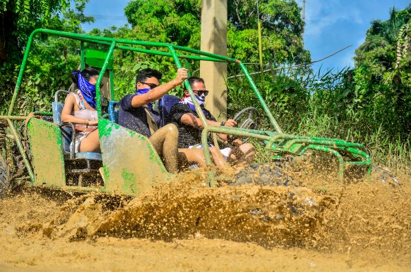 Aventura en Buggy Punta Cana: Cenote - Playa Macao y Degustacion de Mamajuana - Imagen 13